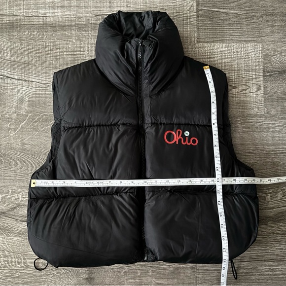 Ohio State Buckeyes Script Ohio Black Puffer Vest - Picture 2 of 14